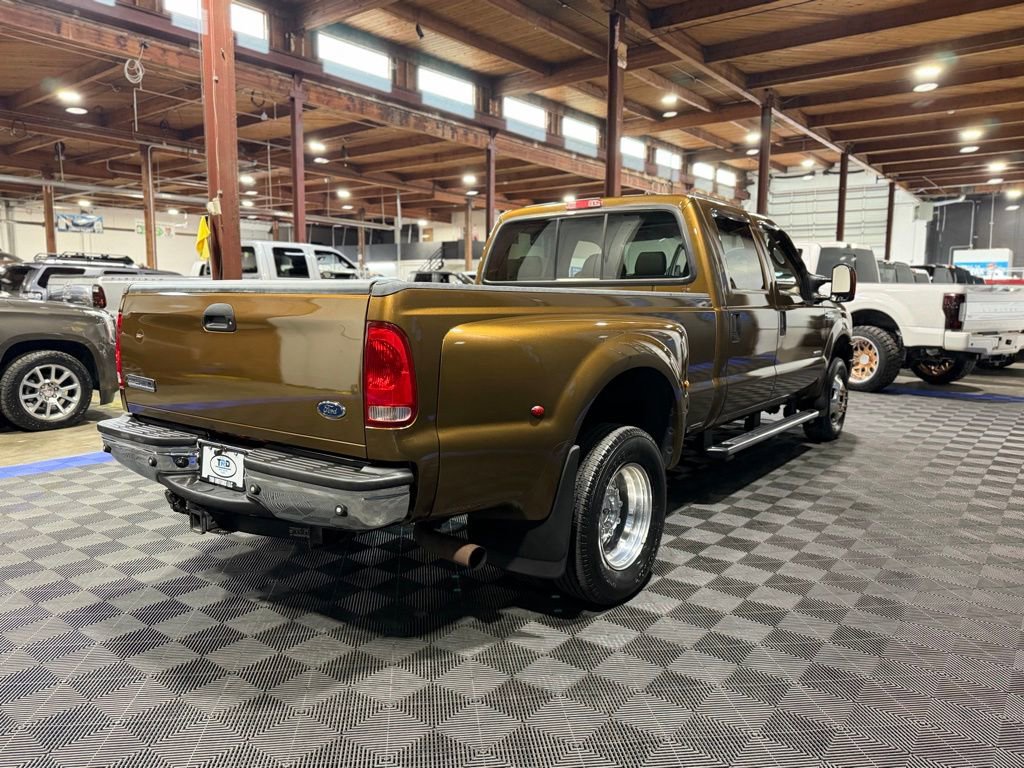Used 2005 Ford F350 Lariat image 5