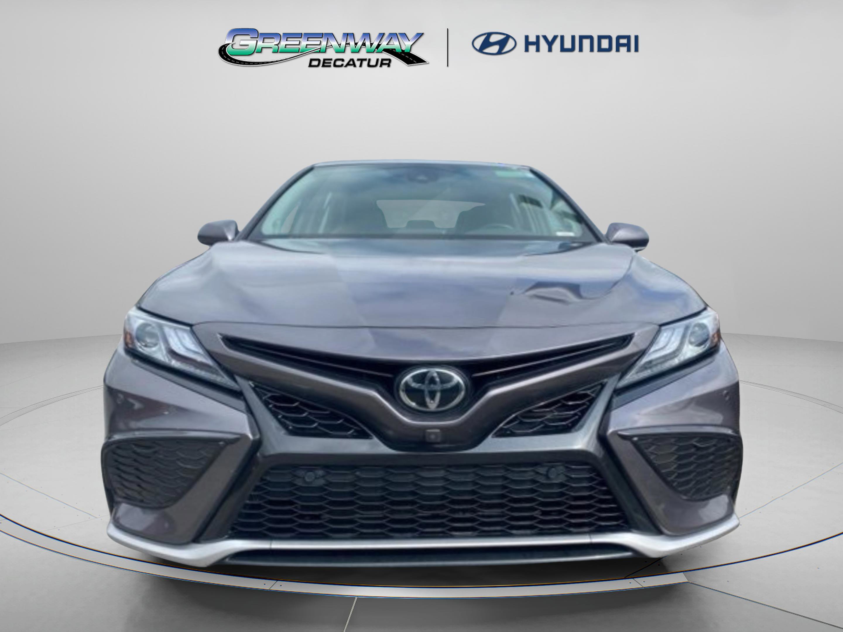 Used 2022 Toyota Camry XSE w/ Navigation Package image 3
