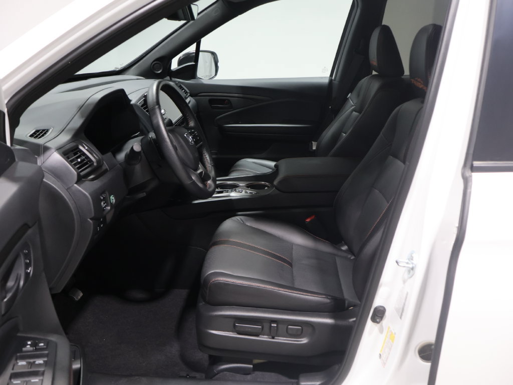 Used 2025 Honda Ridgeline TrailSport image 13