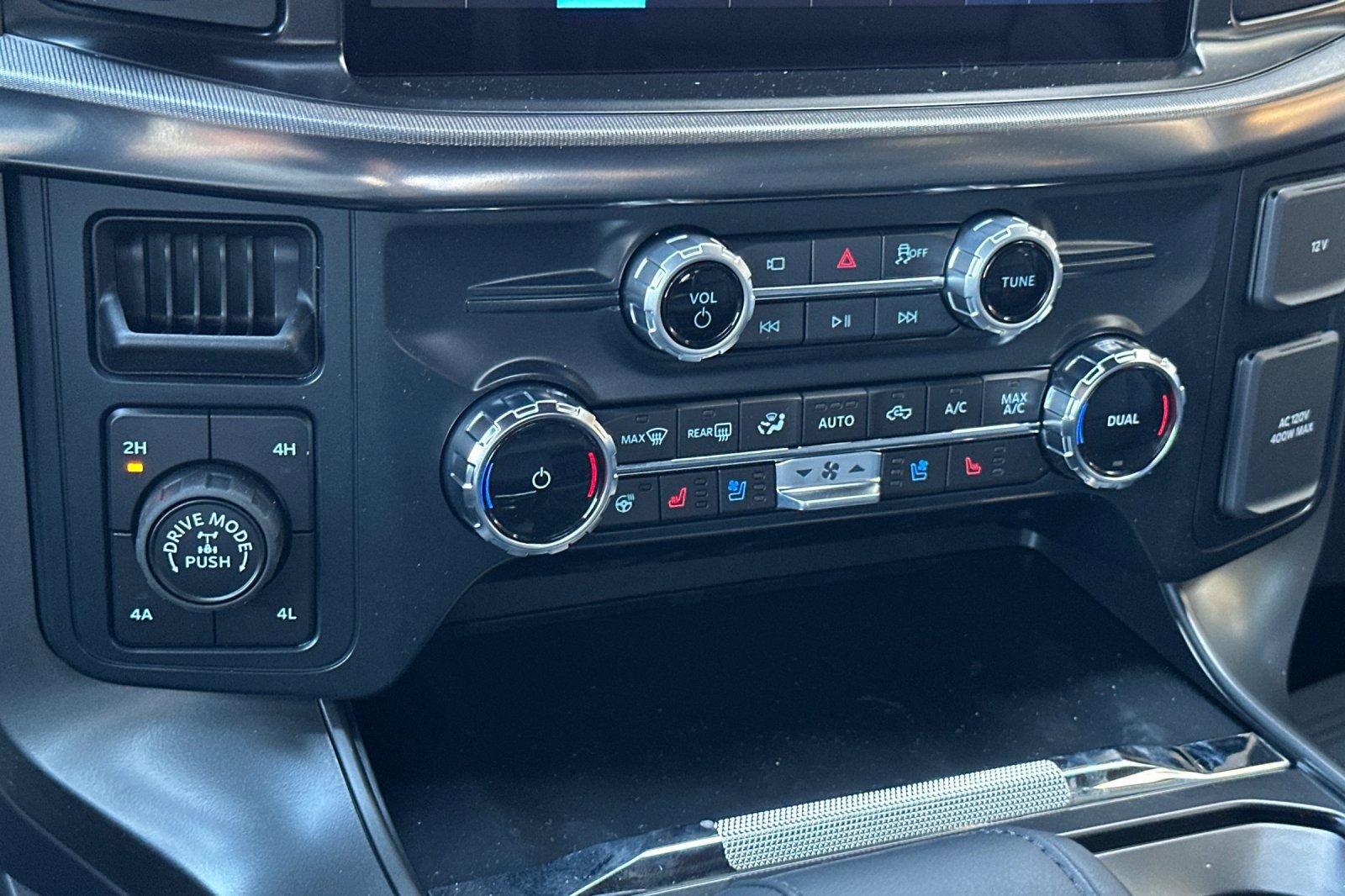 New 2026 Ford F150 Lariat AWD/4WD image 19