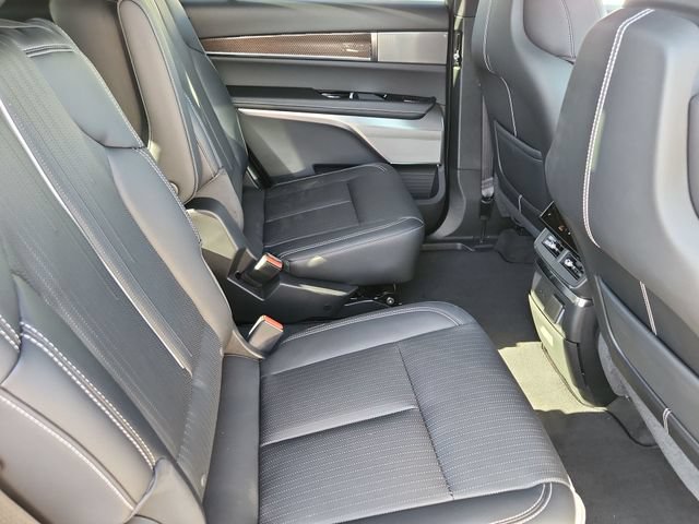 New 2026 Cadillac Vistiq Sport AWD/4WD image 23