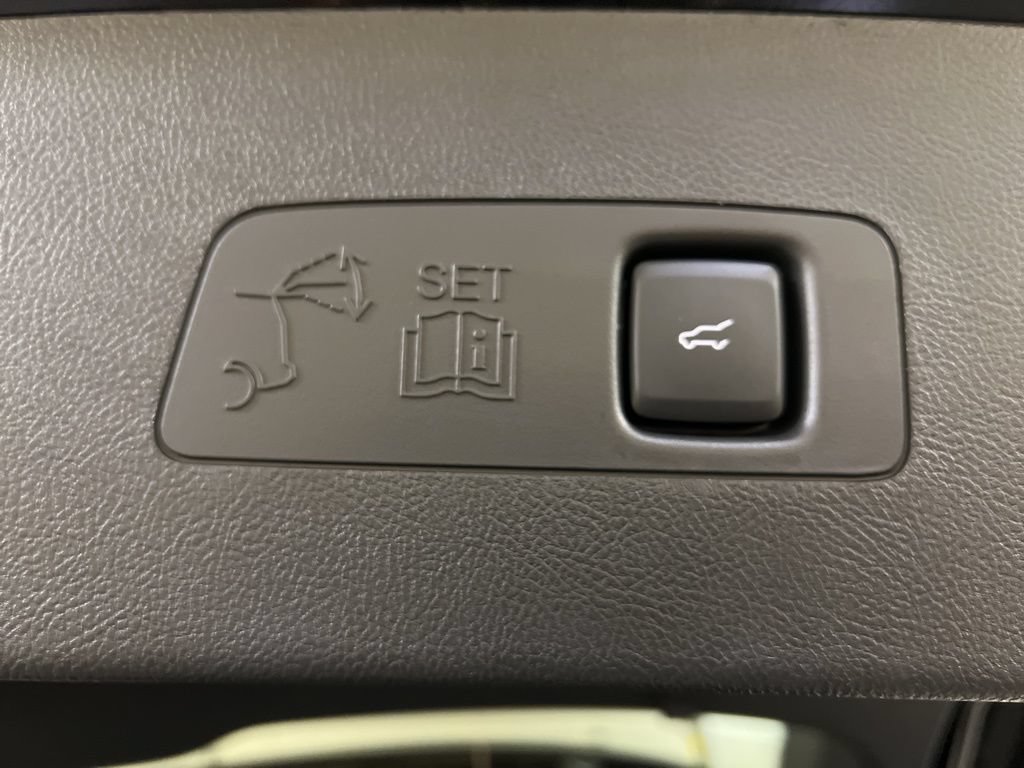 Used 2026 Lincoln Corsair Premiere AWD/4WD image 37