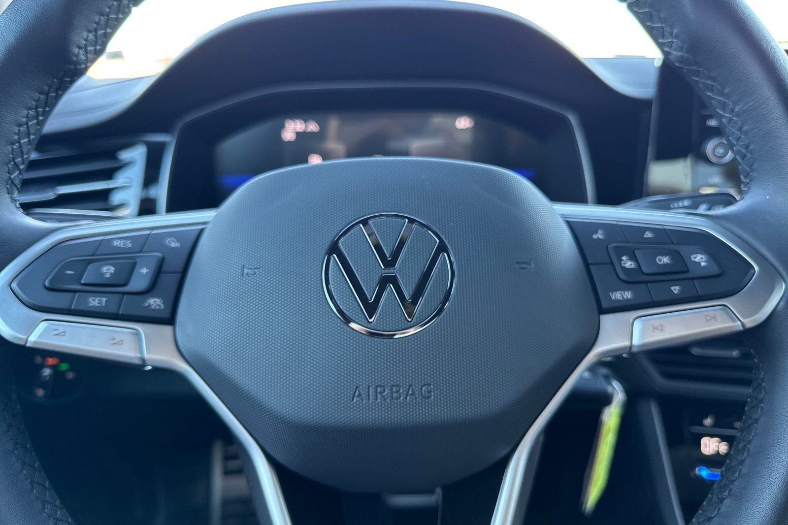 Certified 2025 Volkswagen Jetta Sport image 21