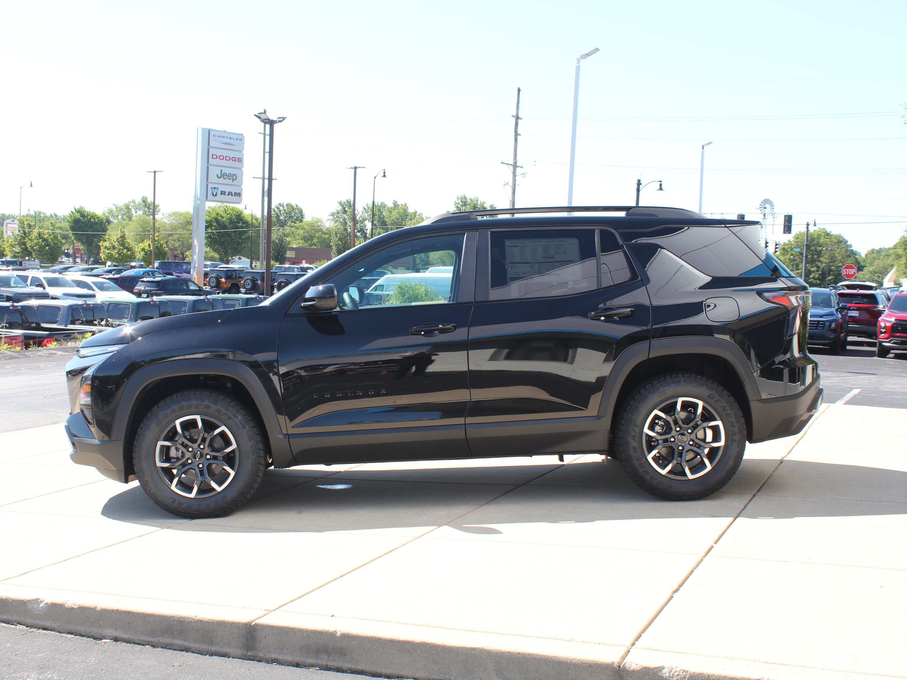 New 2026 Chevrolet Equinox ACTIV w/ Convenience Package III FWD image 6