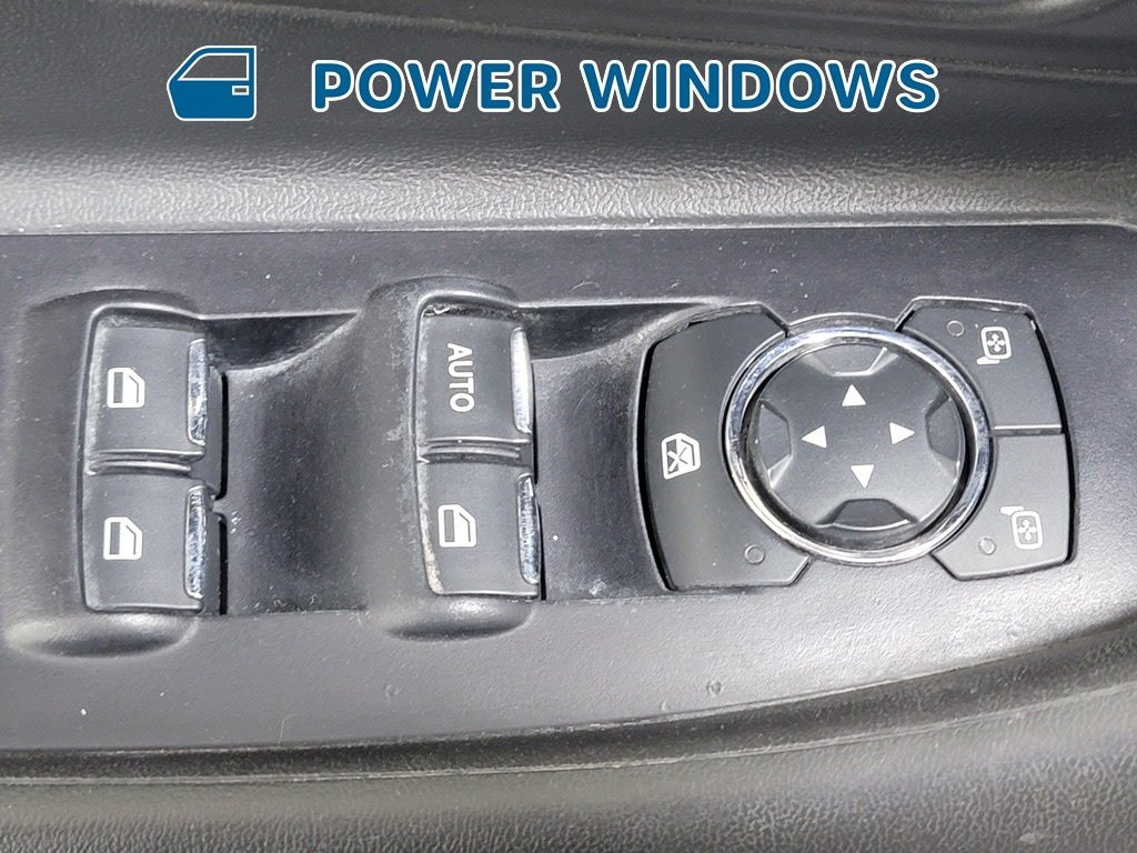 Used 2016 Ford Taurus SEL w/ Equipment Group 201A FWD image 28