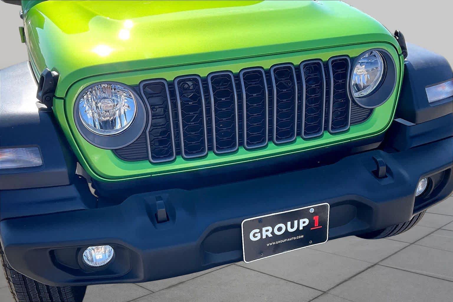 Used 2026 Jeep Wrangler Unlimited Sport AWD/4WD image 27