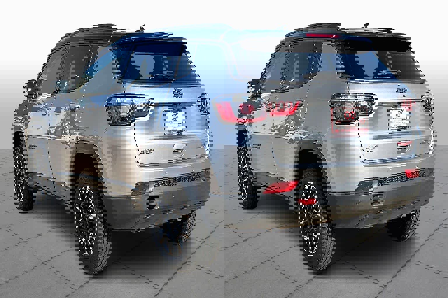 Used 2021 Jeep Compass Trailhawk image 11