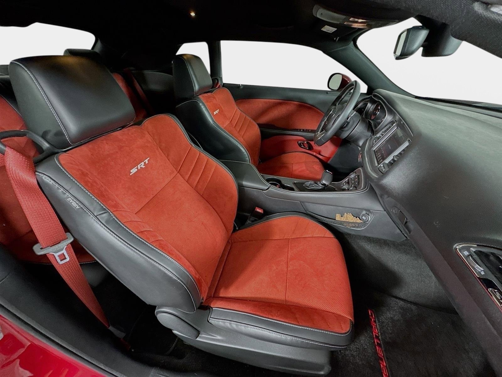 Used 2015 Dodge Challenger SRT Hellcat image 24