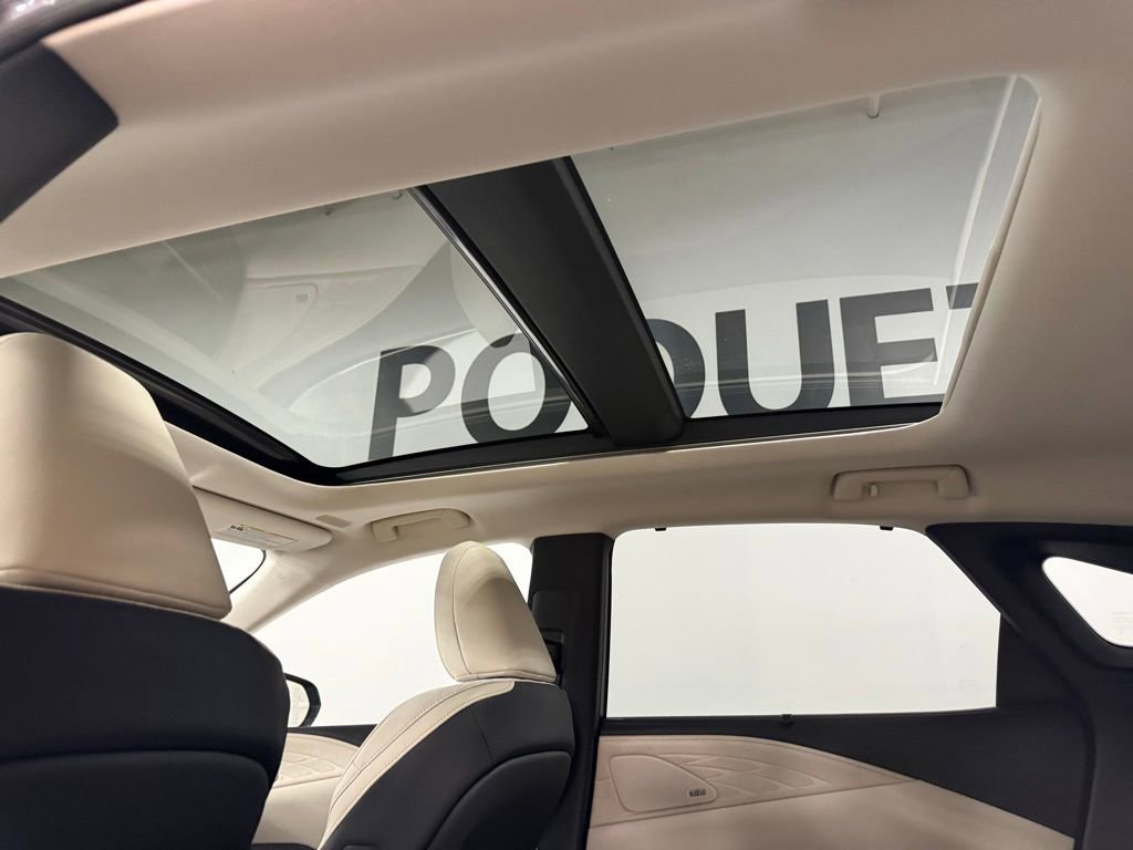 Used 2025 Lexus RX 450h AWD w/ Convenience Package image 17