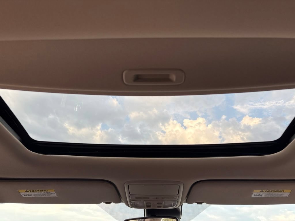 Used 2017 Honda Odyssey EX-L image 4