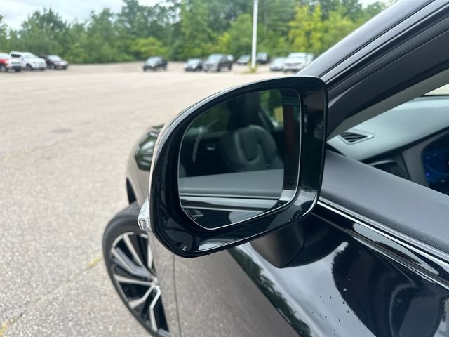 Used 2024 Volvo XC60 B5 Plus w/ Protection Package Premier AWD/4WD image 17