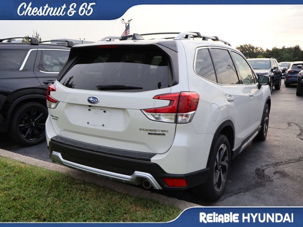 Used 2024 Subaru Forester Touring w/ Pop Package 2 AWD/4WD image 21