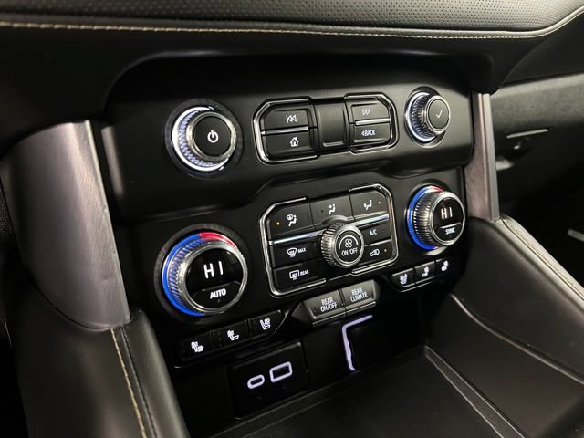 Used 2024 GMC Yukon SLT AWD/4WD image 34