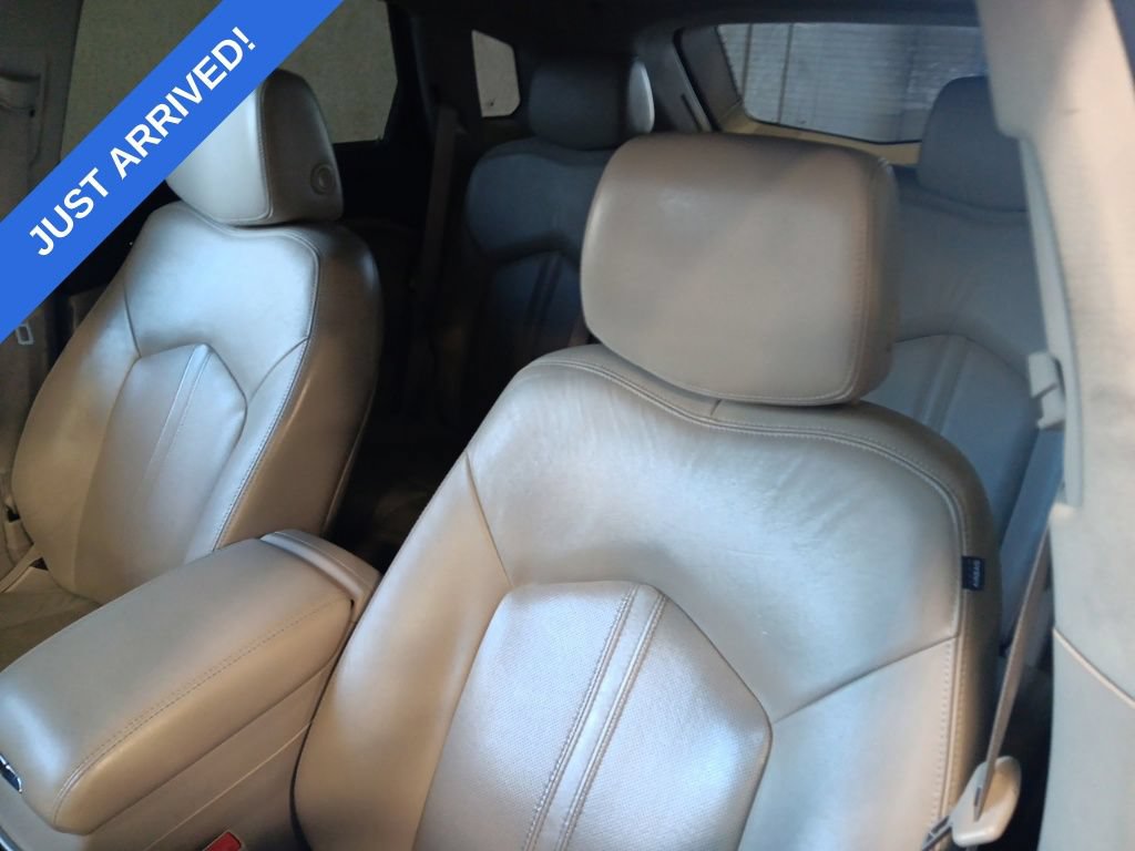 Used 2010 Cadillac SRX Luxury AWD/4WD image 6