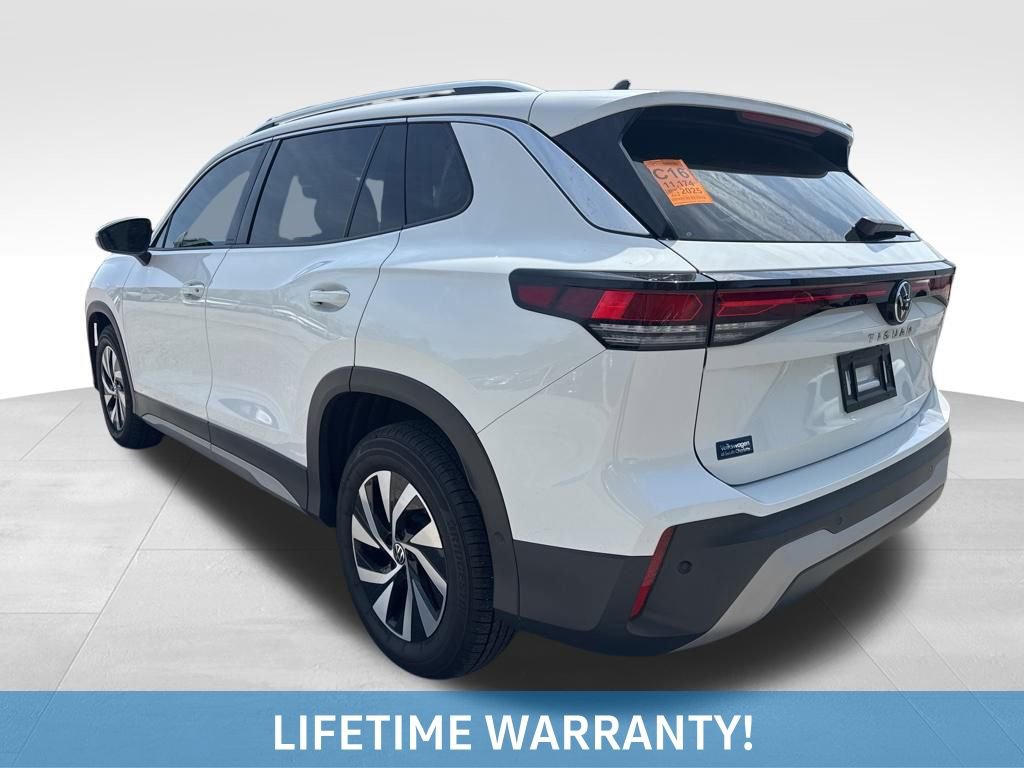 Used 2025 Volkswagen Tiguan S image 4