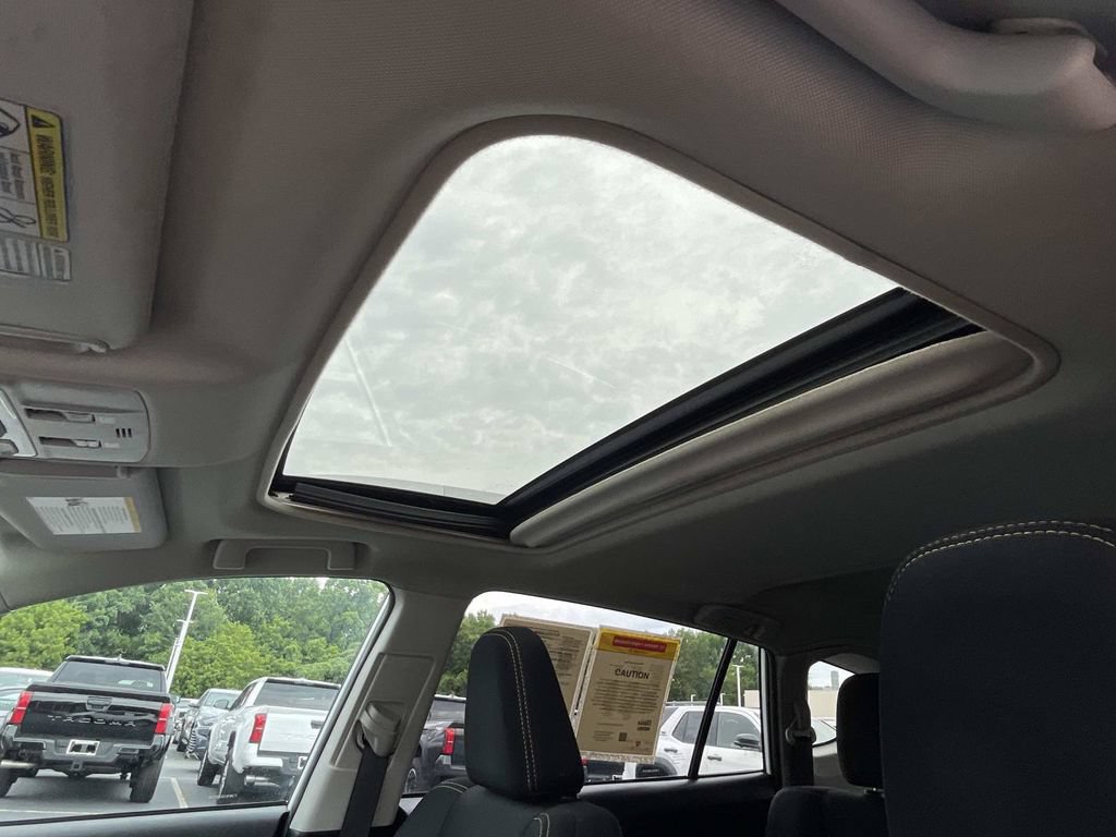 Used 2014 Toyota RAV4 XLE FWD image 32