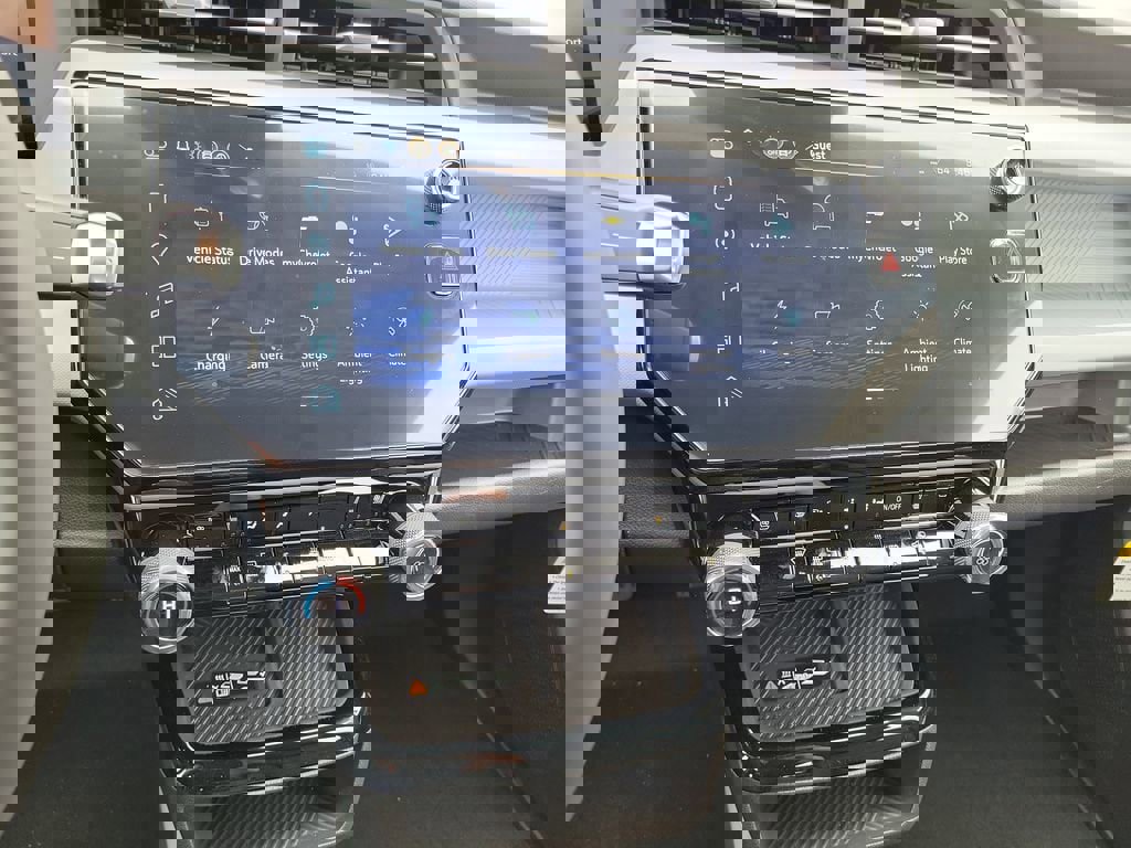 New 2027 Chevrolet Bolt RS w/ Technology Package image 7