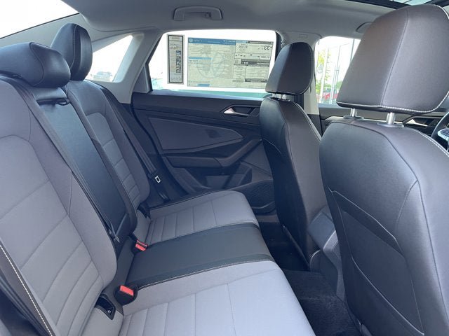 New 2025 Volkswagen Jetta SE FWD image 38