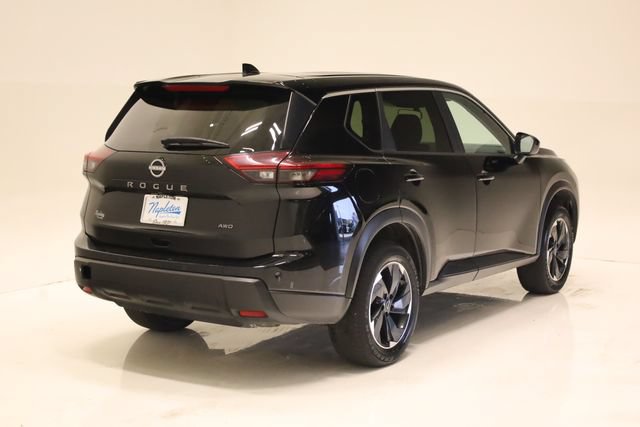 Used 2025 Nissan Rogue SV AWD/4WD image 6