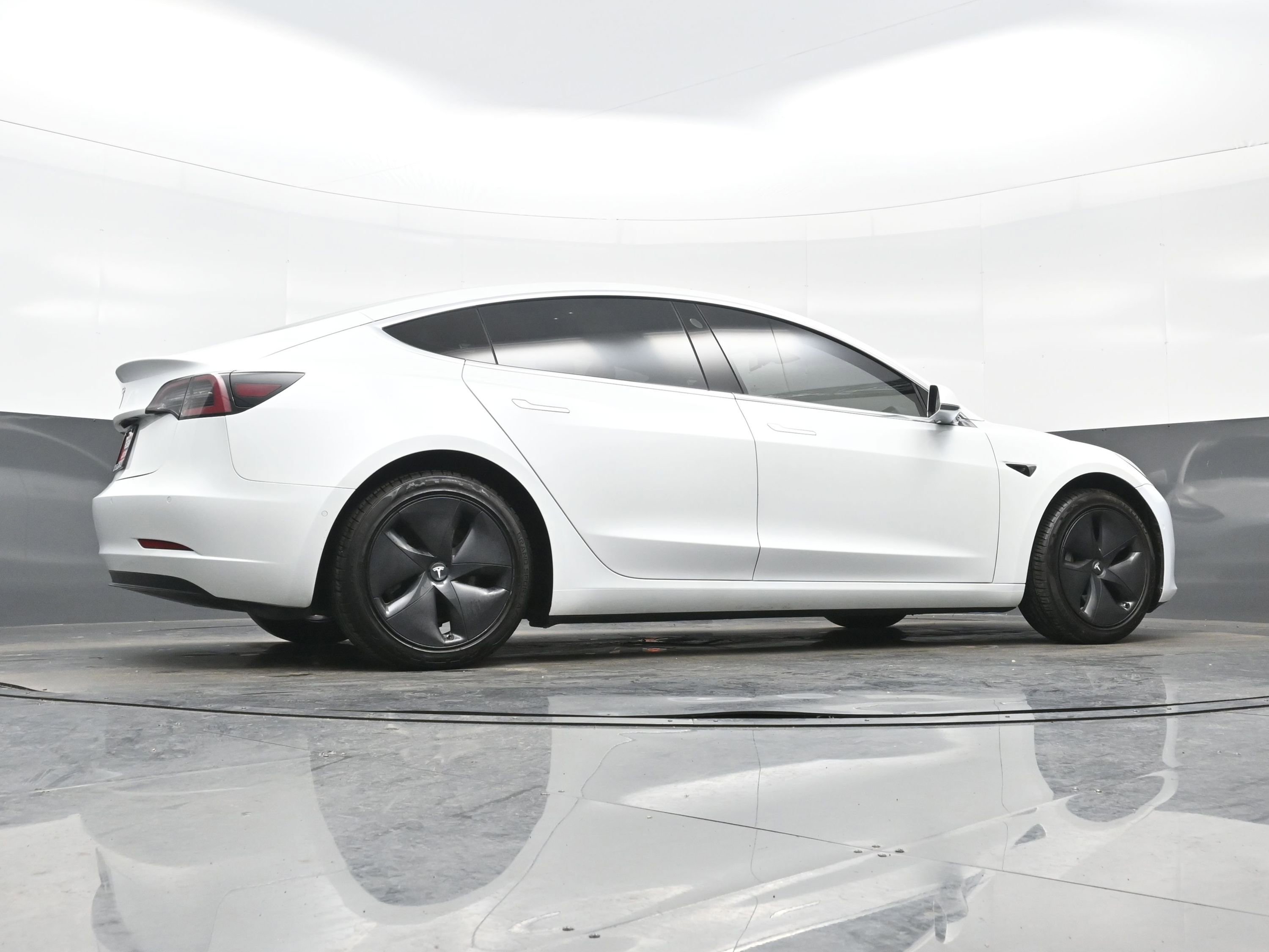 Used 2018 Tesla Model 3 Long Range image 29