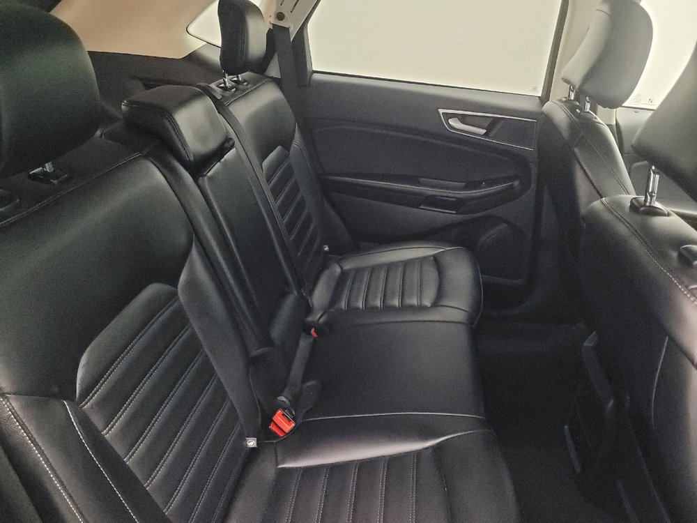 Used 2023 Ford Edge SEL image 19