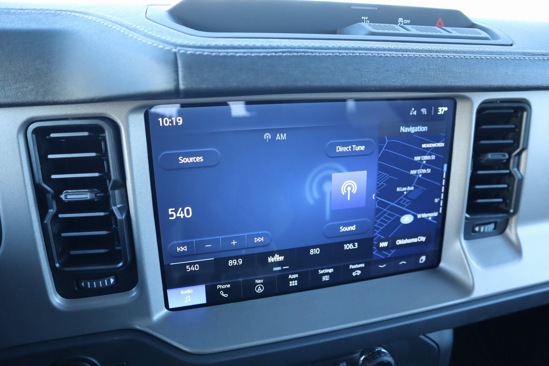 New 2025 Ford Bronco Outer Banks image 5