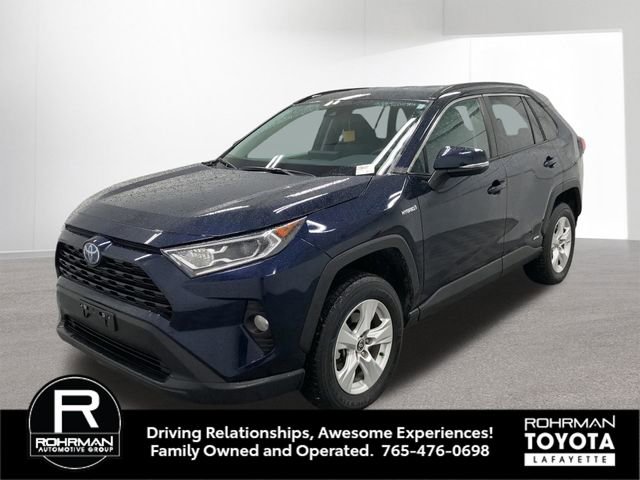 Used 2021 Toyota RAV4 XLE AWD/4WD image 1
