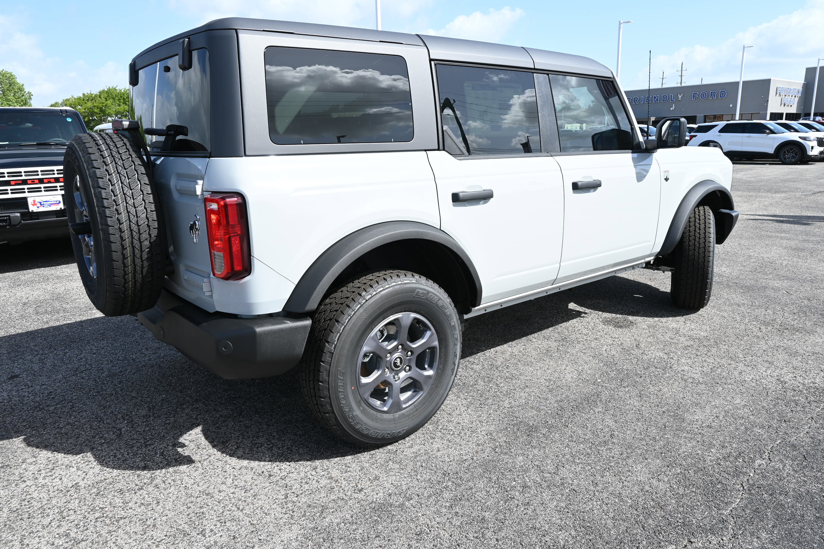 New 2026 Ford Bronco Big Bend AWD/4WD image 3