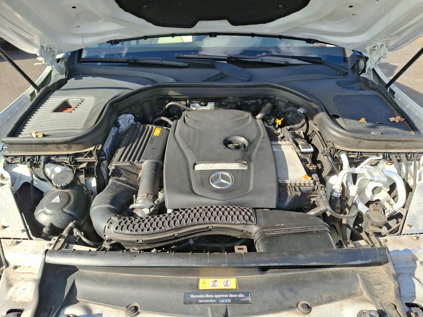 Used 2018 Mercedes-Benz GLC 300 4MATIC w/ Multimedia Package image 27