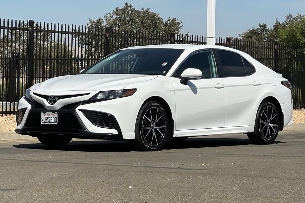 Certified 2024 Toyota Camry SE FWD image 10