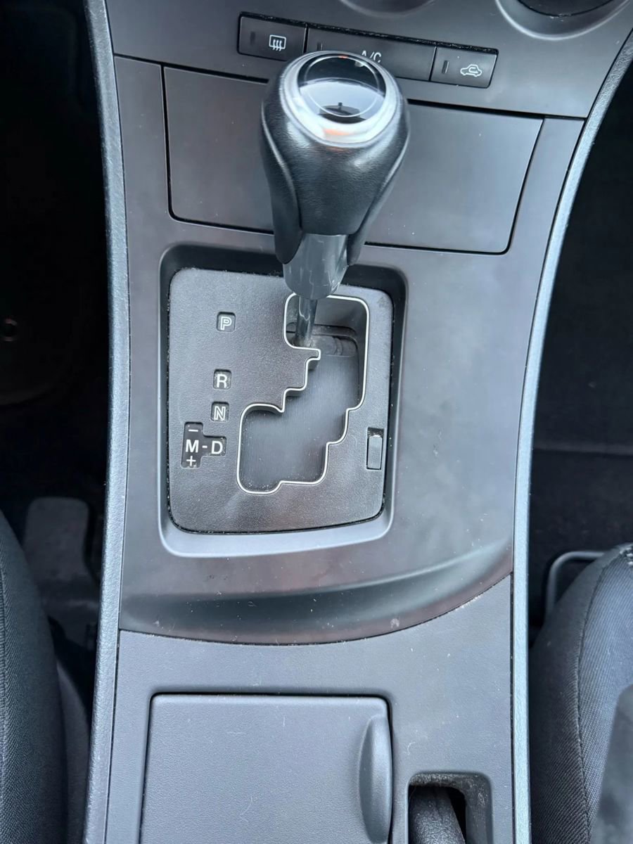 Used 2012 MAZDA MAZDA3 i Touring image 33