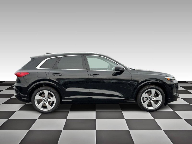 New 2025 Audi Q5 Prestige image 2