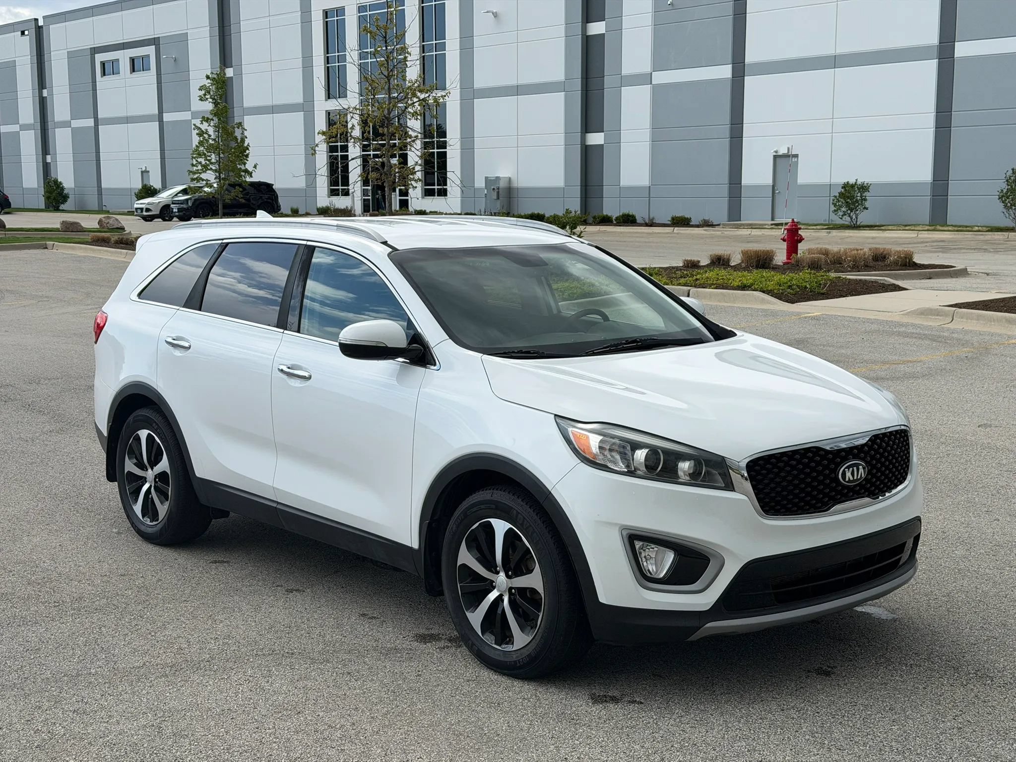 Used 2017 Kia Sorento EX FWD image 3