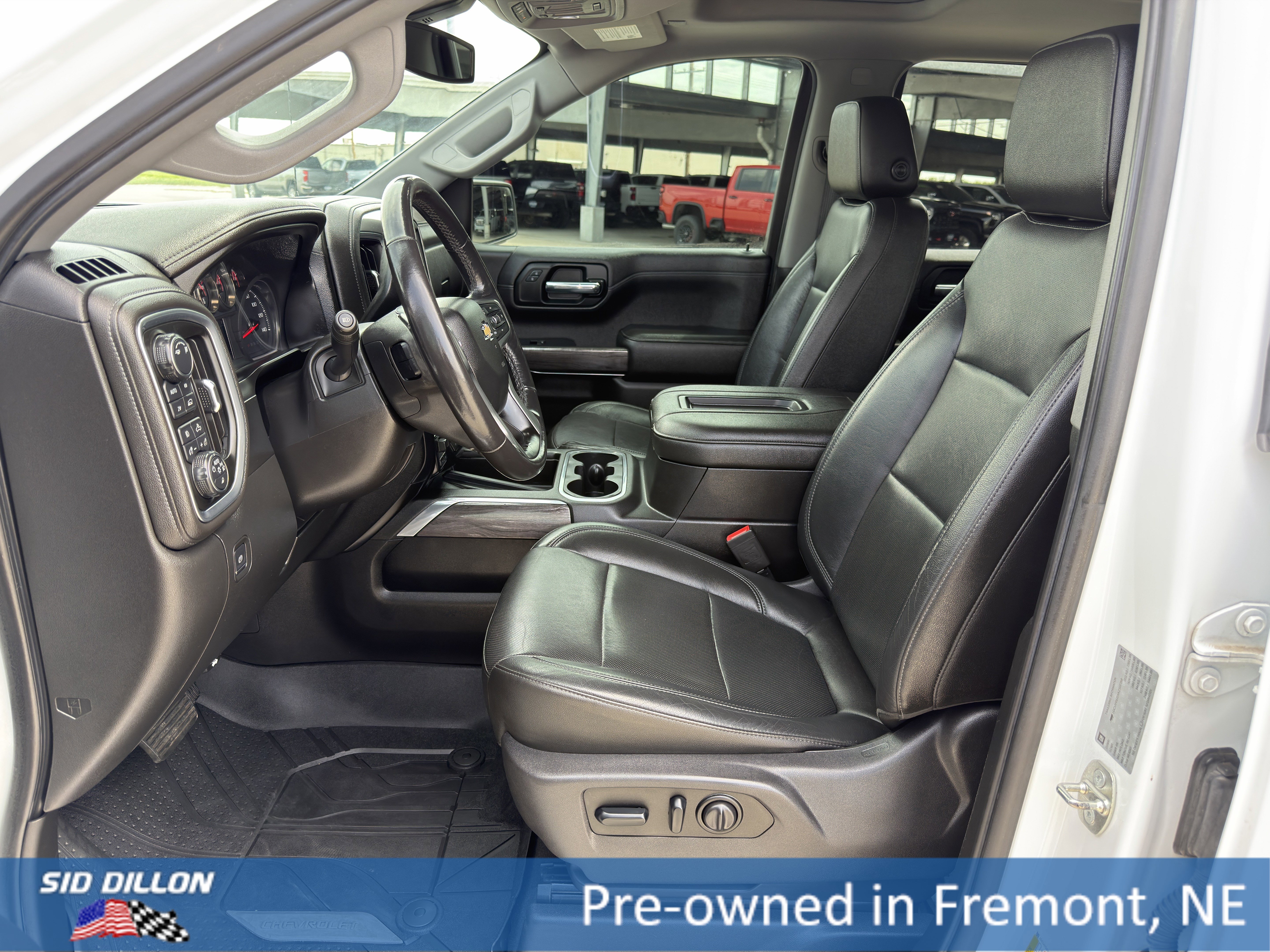 Used 2019 Chevrolet Silverado 1500 LTZ w/ LTZ Premium Package AWD/4WD image 18
