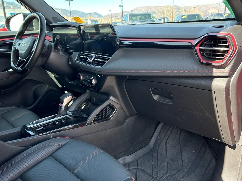 Used 2024 Chevrolet TrailBlazer RS w/ Driver Confidence Package image 6