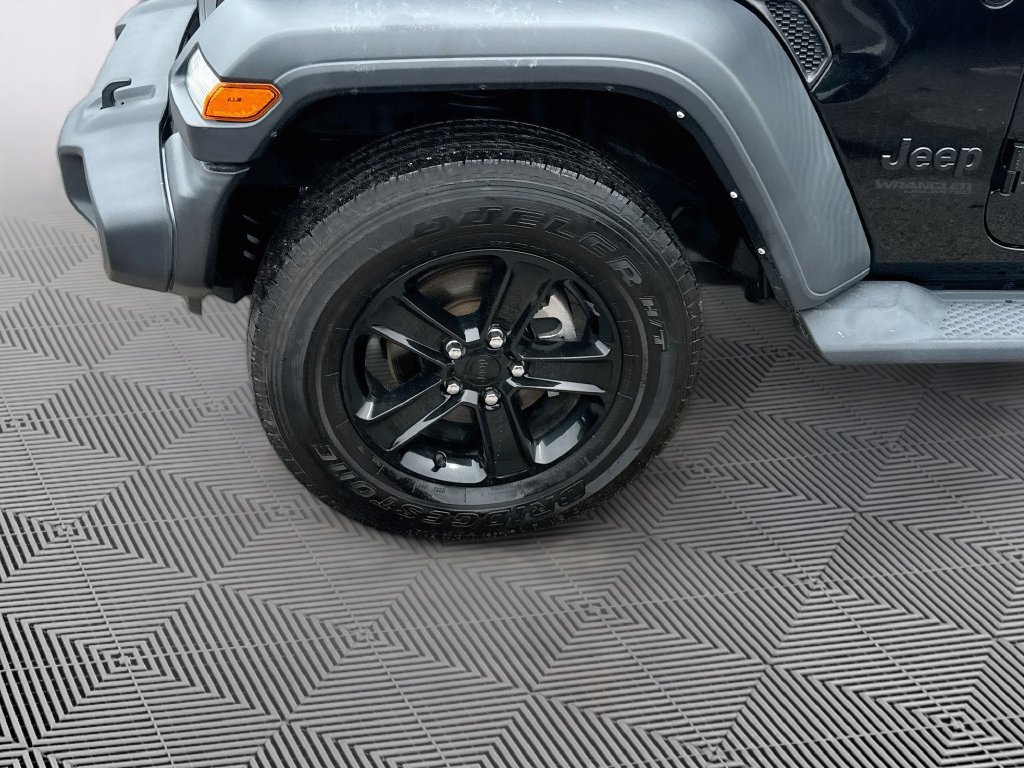 Used 2022 Jeep Wrangler Unlimited Sport AWD/4WD image 35
