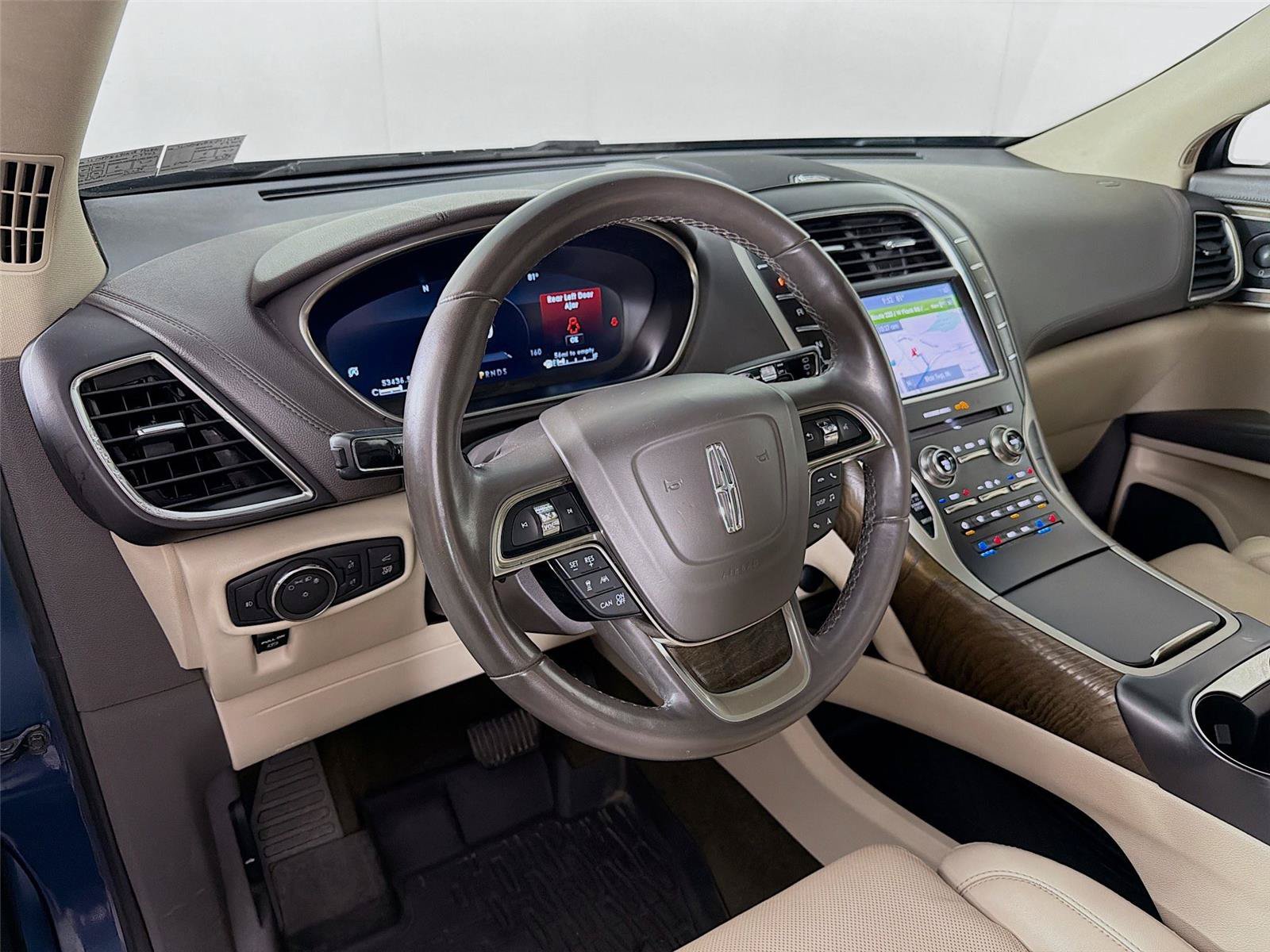 Used 2019 Lincoln Nautilus Reserve AWD/4WD image 16