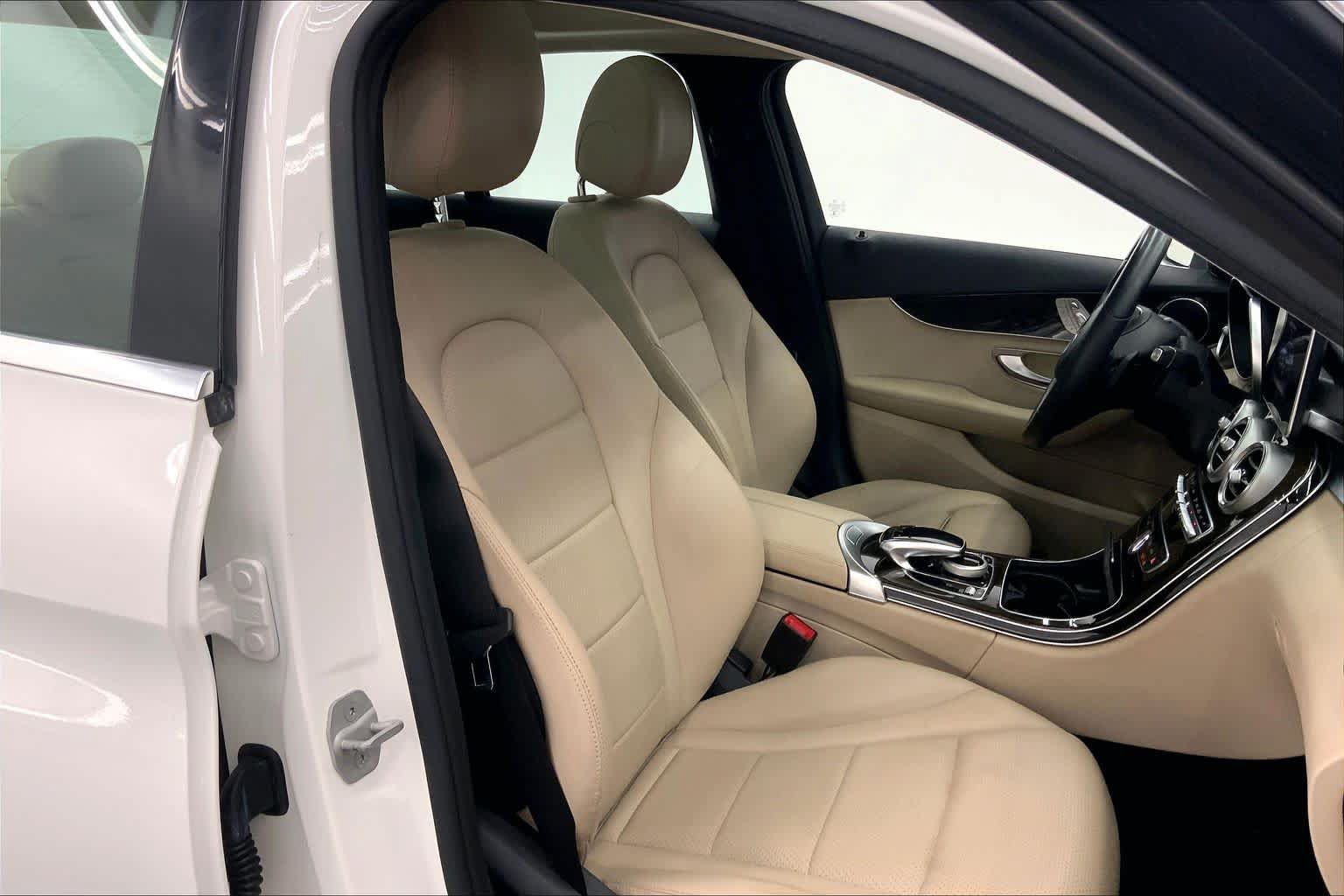Used 2016 Mercedes-Benz C 300 Sedan image 11