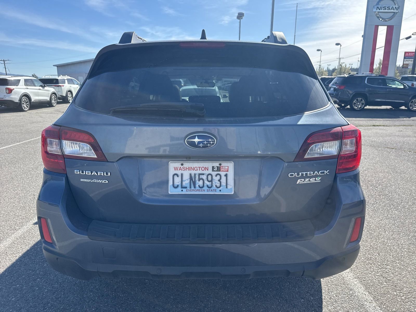 Used 2017 Subaru Outback 2.5i Limited AWD/4WD image 7