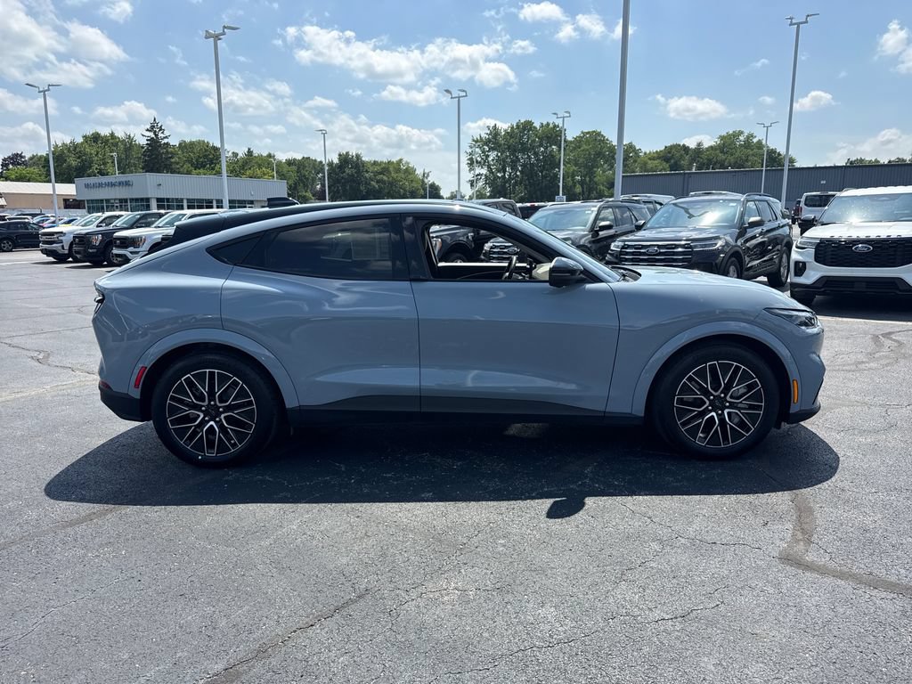 Used 2025 Ford Mustang Mach-E Premium AWD/4WD image 6