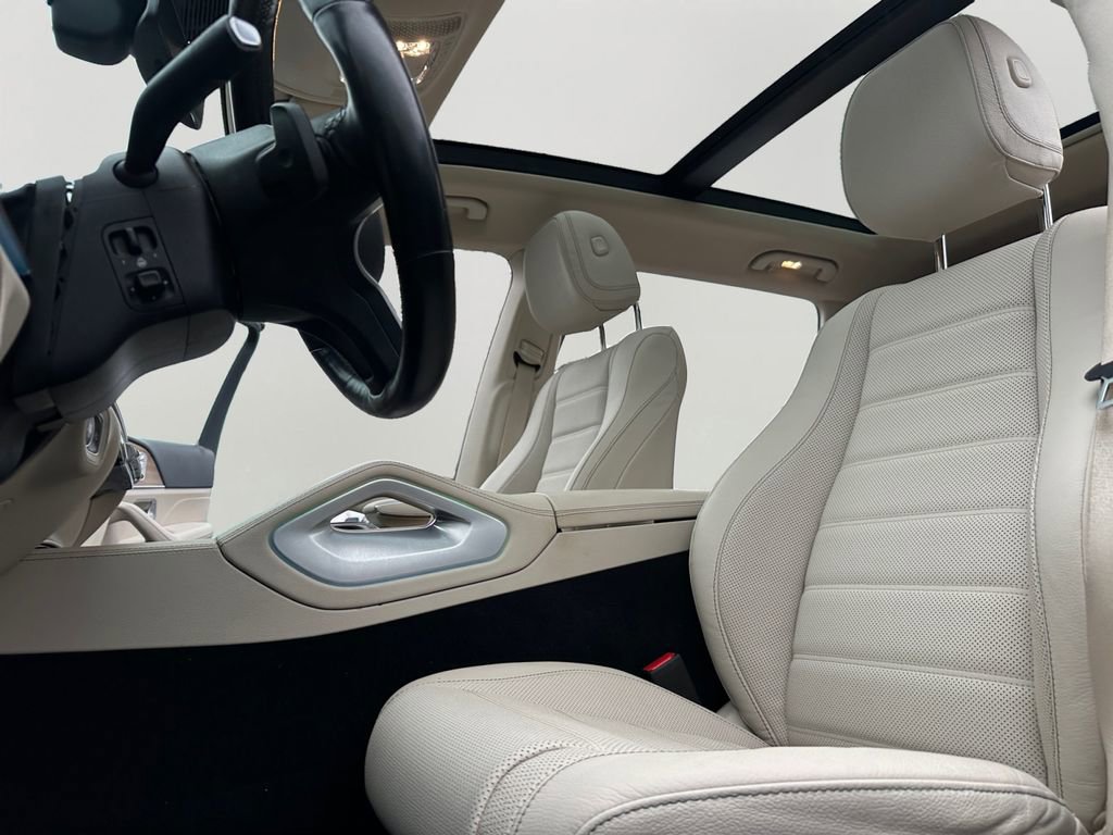 Used 2023 Mercedes-Benz GLS 450 4MATIC image 23