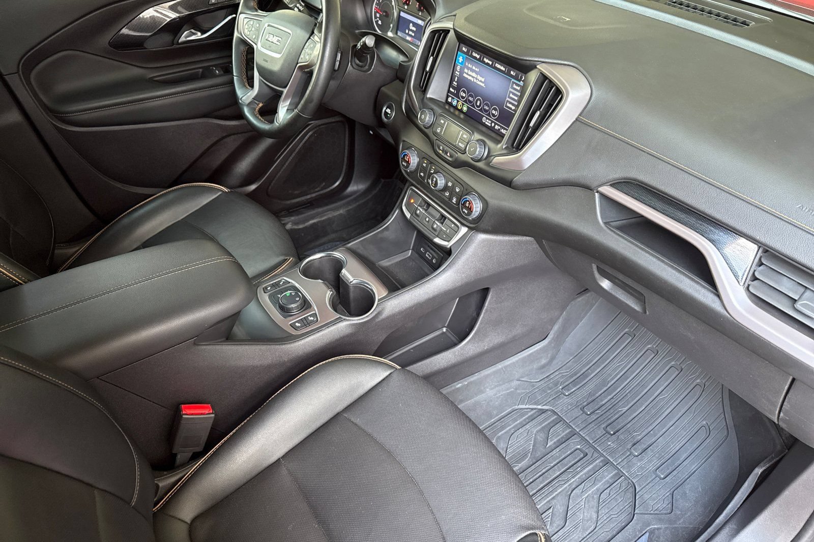 Used 2024 GMC Terrain AT4 w/ LPO, Floor Liner Package AWD/4WD image 18