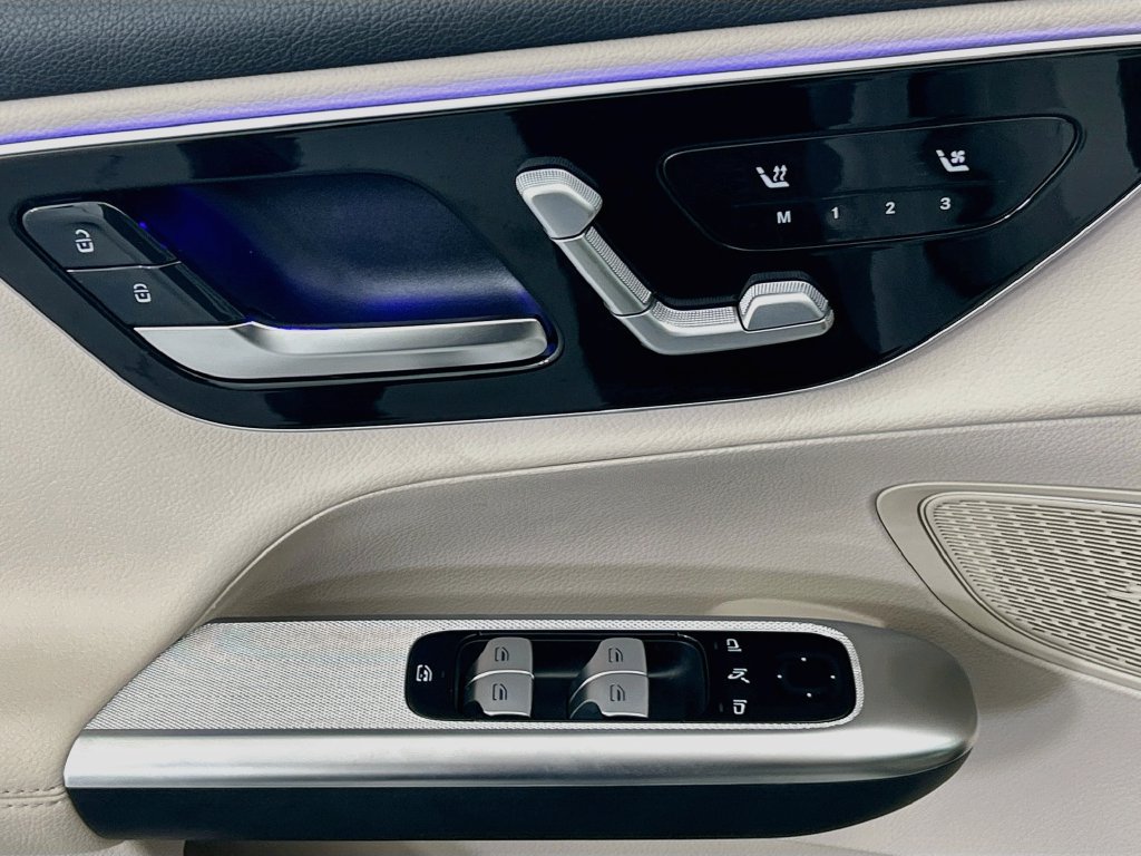 Certified 2026 Mercedes-Benz GLC 300 image 21