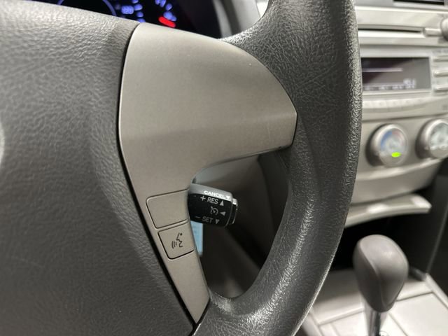 Used 2010 Toyota Camry LE FWD image 32