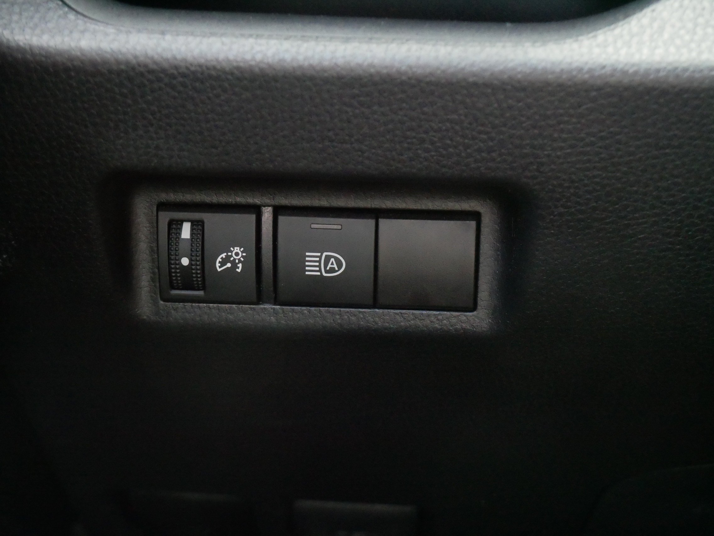 Certified 2025 Toyota RAV4 XLE AWD/4WD image 27