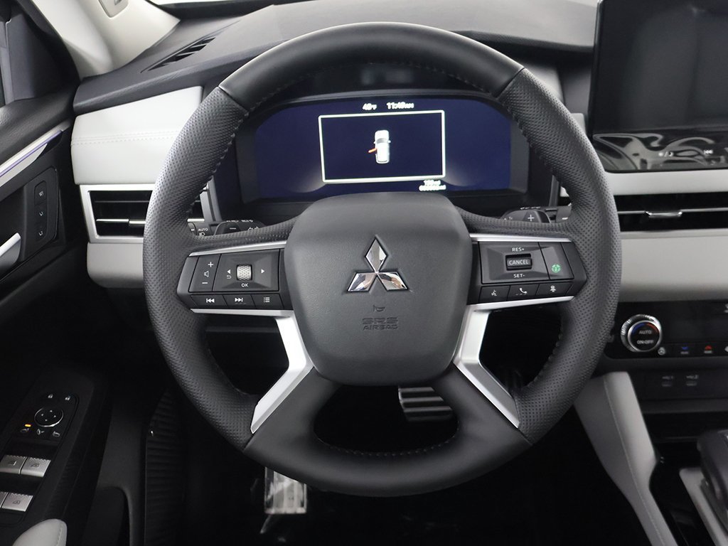 Used 2025 Mitsubishi Outlander SEL AWD/4WD image 42