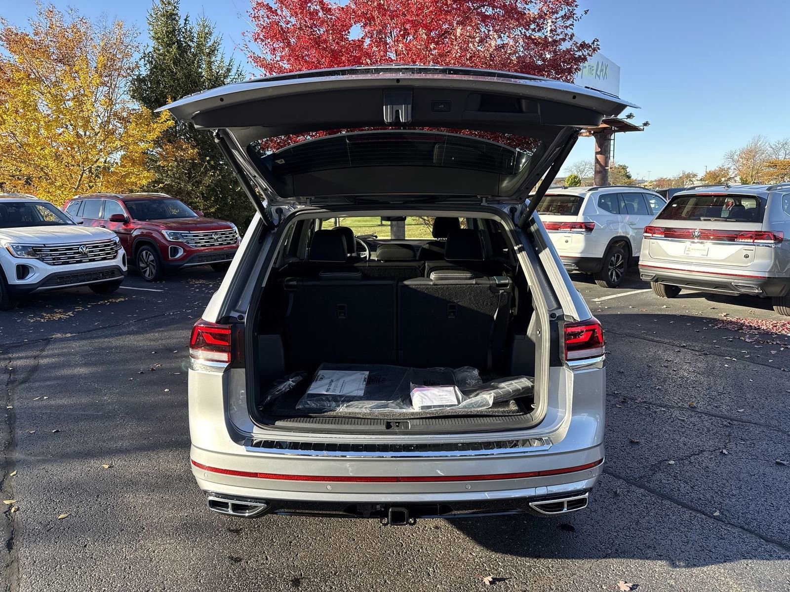 New 2026 Volkswagen Atlas SEL Premium R-Line image 26