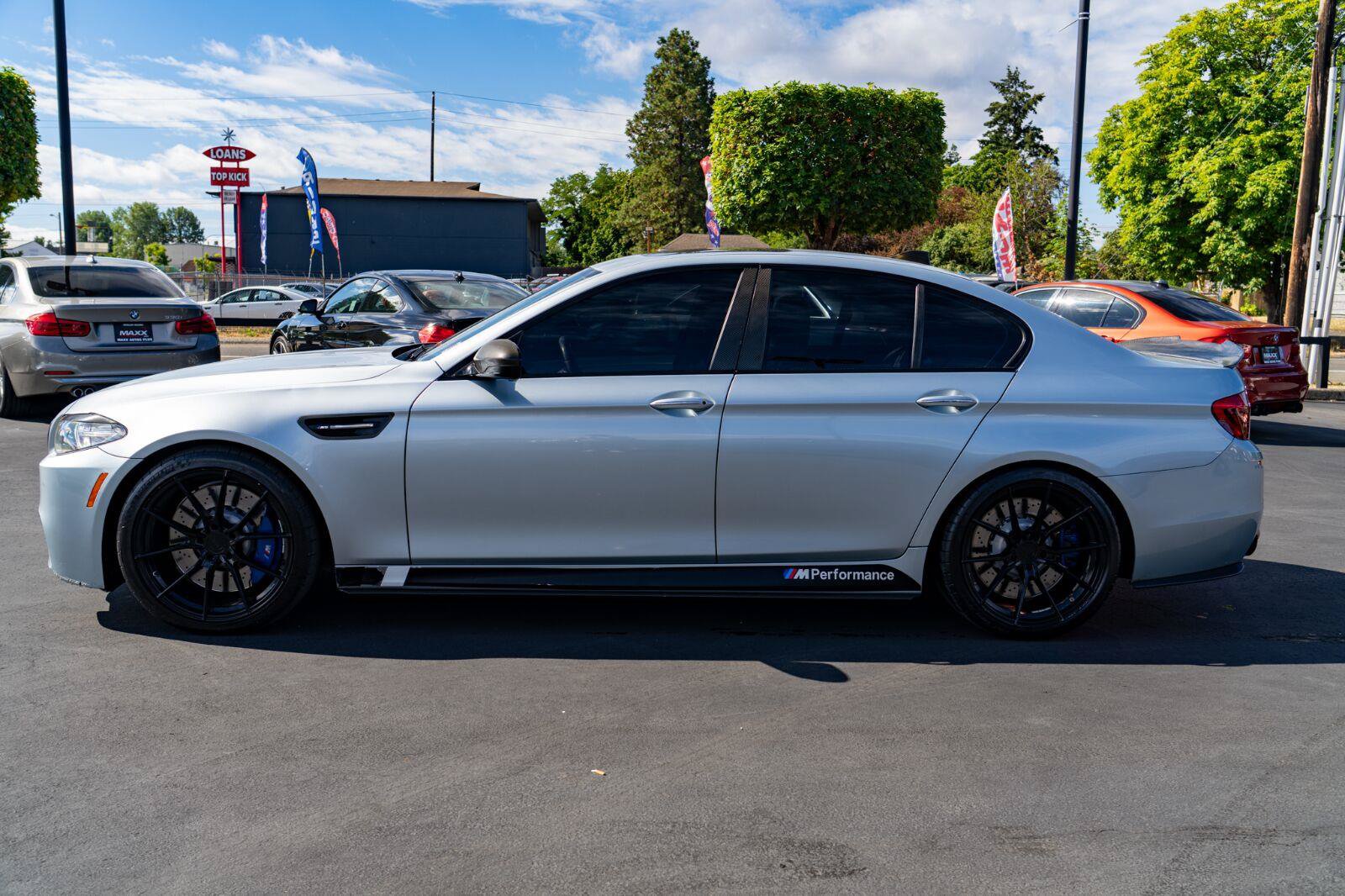 Used 2014 BMW M5 RWD image 11