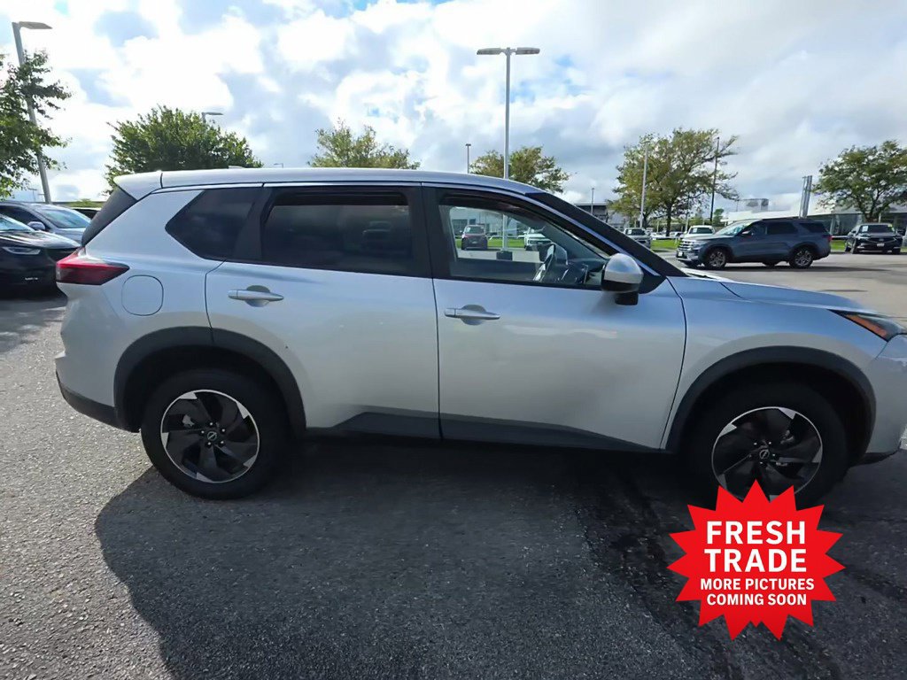Used 2025 Nissan Rogue SV
