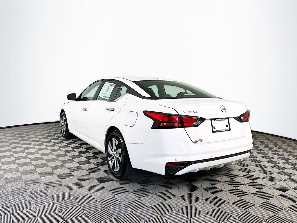 Certified 2025 Nissan Altima 2.5 S FWD image 8